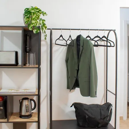 The Jade Flower 公寓 *